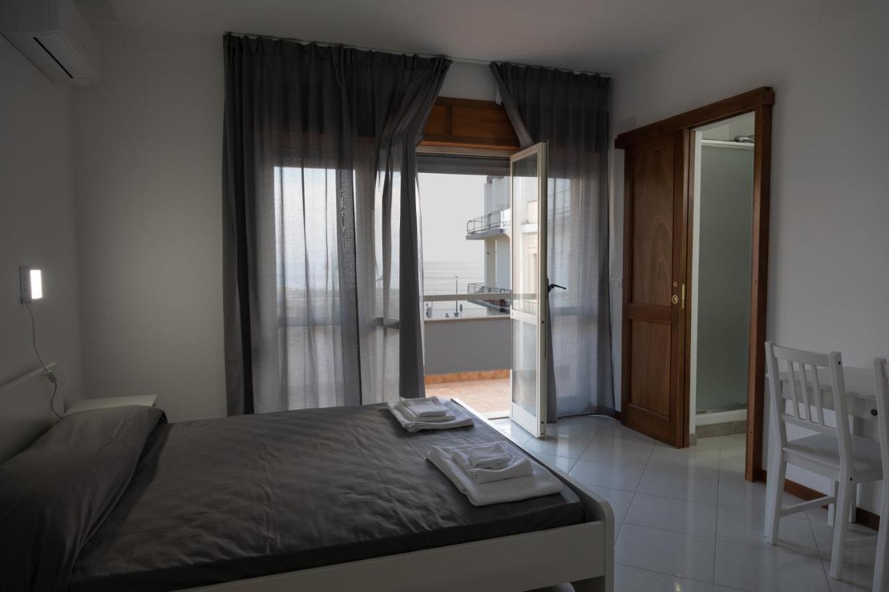 B&B Lungomare Diamante Extérieur photo